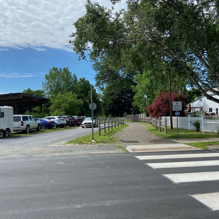 rail trail parking and entrance